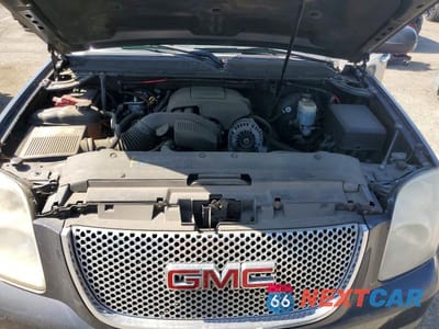Zdjęcie 12 z 13 samochodu: 2008 GMC YUKON DENALI VIN:1GKEC63848J173581 - miniatura
