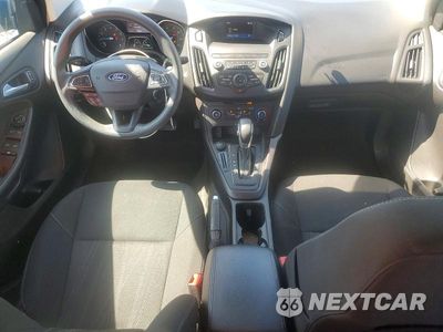 Zdjęcie 8 z 12 samochodu: 2018 FORD FOCUS SE VIN:1FADP3K28JL257748 - miniatura