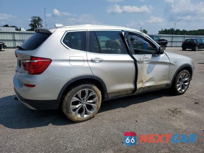 Trzecie zdjęcie samochodu z tyłu: 2016 BMW X3 SDRIVE28I VIN:5UXWZ7C50G0R33146 - miniatura