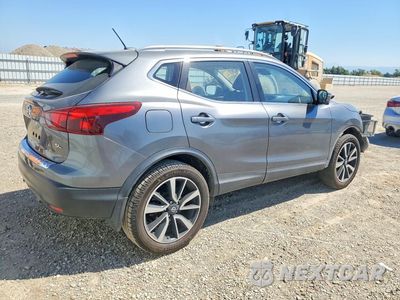 Trzecie zdjęcie samochodu z tyłu: 2018 NISSAN ROGUE SPORT SL VIN:JN1BJ1CP8JW182200 - miniatura