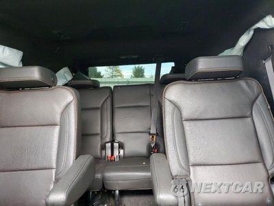 Zdjęcie 10 z 13 samochodu: 2024 CHEVROLET TAHOE K1500 HIGH COUNTRY VIN:1GNSKTKL5RR116807 - miniatura