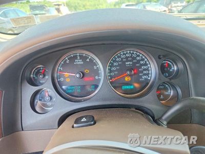 Zdjęcie 9 z 13 samochodu: 2011 CHEVROLET SUBURBAN K1500 LTZ VIN:1GNSKKE3XBR365812 - miniatura