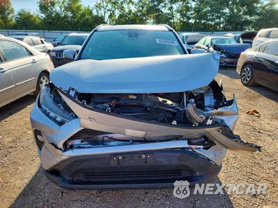 Piąte zdjęcie samochodu w środku: 2020 TOYOTA RAV4 XLE VIN:2T3W1RFV8LC070717 - miniatura