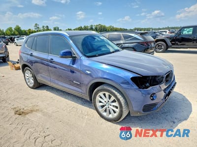 Czwarte zdjęcie samochodu z boku: 2017 BMW X3 SDRIVE28I VIN:5UXWZ7C37H0X39603 - miniatura