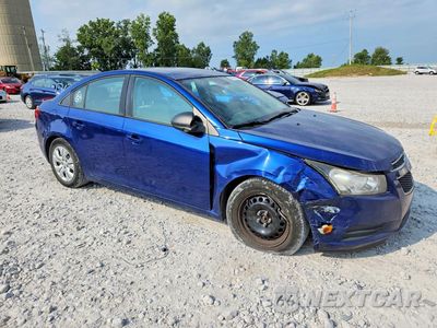 Czwarte zdjęcie samochodu z boku: 2013 CHEVROLET CRUZE LS VIN:1G1PA5SH4D7265196 - miniatura