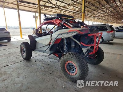 Trzecie zdjęcie samochodu z tyłu: 2022 CAN-AM MAVERICK X3 UTILITY VEHICLE VIN:3JBVVAV44NE000688 - miniatura