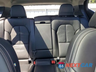 Zdjęcie 10 z 13 samochodu: 2023 VOLVO XC40 PLUS VIN:YV4L12UW9P2071150 - miniatura