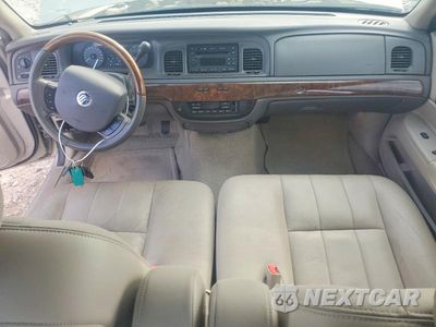 Zdjęcie 8 z 12 samochodu: 2006 MERCURY GRAND MARQUIS LS VIN:2MEFM75VX6X612517 - miniatura