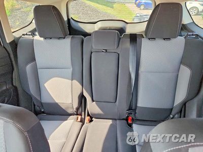 Zdjęcie 10 z 13 samochodu: 2018 FORD ESCAPE SE VIN:1FMCU0GD0JUC46837 - miniatura
