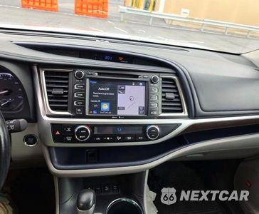 Zdjęcie 9 z 11 samochodu: 2014 TOYOTA HIGHLANDER LIMITED PLATINUM VIN:5TDDKRFH9ES034326 - miniatura