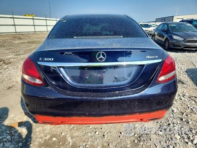Zdjęcie 6 z 12 samochodu: 2017 MERCEDES-BENZ C 300 4MATIC VIN:55SWF4KB8HU224773 - miniatura