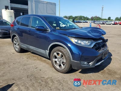Czwarte zdjęcie samochodu z boku: 2018 HONDA CR-V EX VIN:2HKRW2H5XJH681984 - miniatura