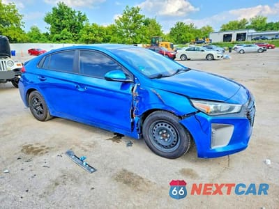 Piąte zdjęcie samochodu w środku: 2017 HYUNDAI IONIQ BLUE VIN:KMHC65LC8HU022150 - miniatura