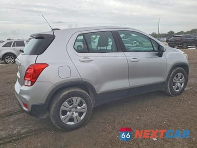 Trzecie zdjęcie samochodu z tyłu: 2017 CHEVROLET TRAX LS VIN:KL7CJKSBXHB185174 - miniatura