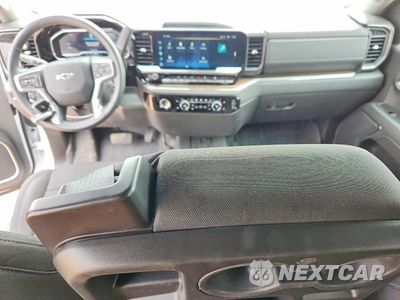 Zdjęcie 8 z 12 samochodu: 2024 CHEVROLET SILVERADO K1500 RST VIN:3GCPDEEK1RG256926 - miniatura