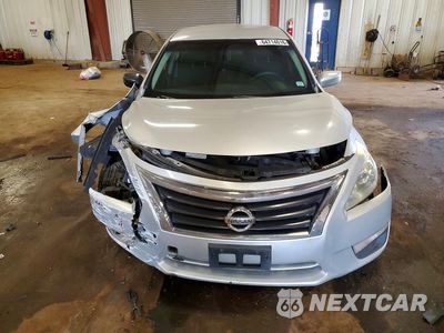 Piąte zdjęcie samochodu w środku: 2015 NISSAN ALTIMA 2.5 S VIN:1N4AL3AP1FC239689 - miniatura