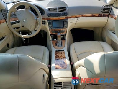 Zdjęcie 8 z 12 samochodu: 2006 MERCEDES-BENZ E 350 4MATIC VIN:WDBUF87J66X202109 - miniatura