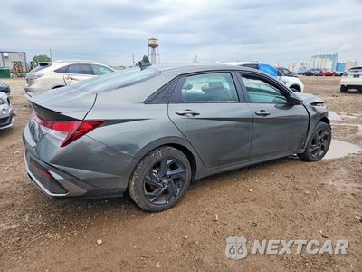 Trzecie zdjęcie samochodu z tyłu: 2026 HYUNDAI ELANTRA SEL SPORT VIN:KMHLM4DG6TU180058 - miniatura