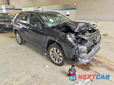 Czwarte zdjęcie samochodu z boku: 2025 TOYOTA RAV4 XLE PREMIUM VIN:2T3A1RFV5SW612069 - miniatura