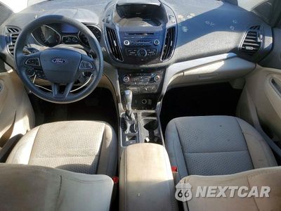 Zdjęcie 8 z 13 samochodu: 2017 FORD ESCAPE SE VIN:1FMCU9GD5HUA84282 - miniatura