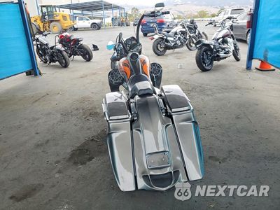 Czwarte zdjęcie samochodu z boku: 2013 HARLEY-DAVIDSON FLTRU ROAD GLIDE ULTRA VIN:1HD1KGM15DB642832 - miniatura