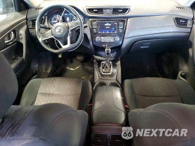 Zdjęcie 8 z 13 samochodu: 2018 NISSAN ROGUE S VIN:5N1AT2MV2JC752405 - miniatura