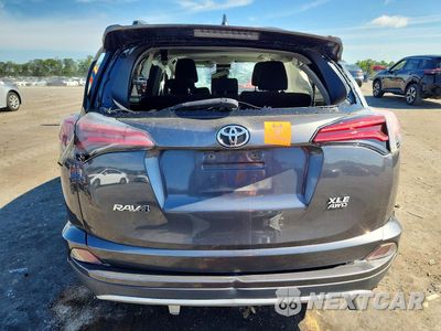 Zdjęcie 6 z 12 samochodu: 2017 TOYOTA RAV4 XLE VIN:JTMRFREV1HD203479 - miniatura