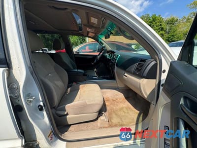Zdjęcie 8 z 14 samochodu: 2005 TOYOTA 4RUNNER SR5 VIN:JTEZT14R950024314 - miniatura
