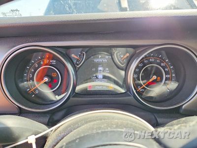 Zdjęcie 9 z 12 samochodu: 2023 JEEP GLADIATOR SPORT VIN:1C6HJTAG6PL577368 - miniatura