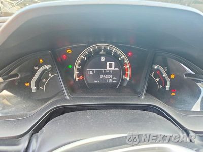 Zdjęcie 9 z 12 samochodu: 2018 HONDA CIVIC LX VIN:2HGFC2F57JH610203 - miniatura