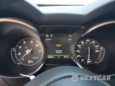 Zdjęcie 9 z 13 samochodu: 2018 ALFA ROMEO STELVIO SPORT VIN:ZASFAKPN0J7B69357 - miniatura