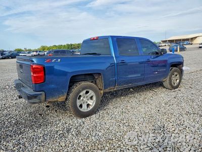 Trzecie zdjęcie samochodu z tyłu: 2018 CHEVROLET SILVERADO K1500 LT VIN:3GCUKREH2JG182358 - miniatura