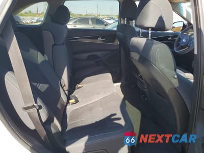 Zdjęcie 10 z 12 samochodu: 2017 KIA SORENTO LX V6 VIN:5XYPG4A5XHG250282 - miniatura