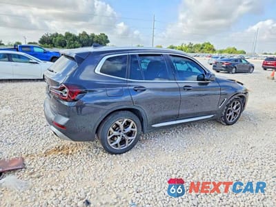 Trzecie zdjęcie samochodu z tyłu: 2022 BMW X3 SDRIVE30I VIN:5UX43DP04N9J57182 - miniatura