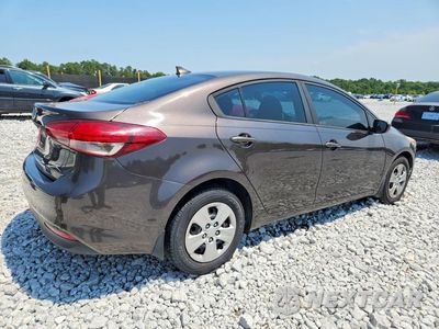 Trzecie zdjęcie samochodu z tyłu: 2018 KIA FORTE LX VIN:3KPFK4A73JE175357 - miniatura