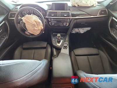 Zdjęcie 8 z 12 samochodu: 2018 BMW 330 I VIN:WBA8B9G52JNU98173 - miniatura