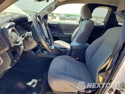 Zdjęcie 7 z 12 samochodu: 2019 TOYOTA TACOMA SR VIN:5TFSX5EN2KX064055 - miniatura