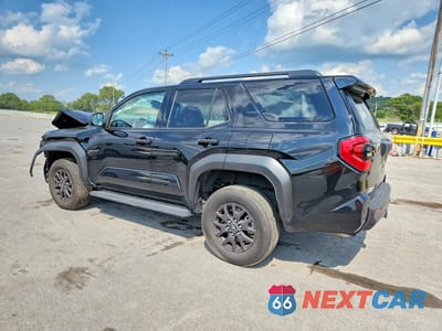 Drugie zdjęcie samochodu z przodu: 2025 TOYOTA 4RUNNER SR5 VIN:JTEVA5BR7S5007640 - miniatura