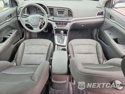 Zdjęcie 8 z 12 samochodu: 2018 HYUNDAI ELANTRA SE VIN:5NPD74LF8JH230510 - miniatura
