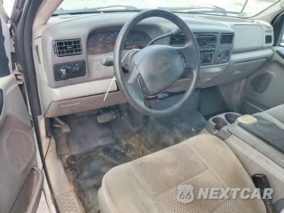 Zdjęcie 8 z 12 samochodu: 2001 FORD F250 SUPER DUTY VIN:1FTNX20F91ED33061 - miniatura