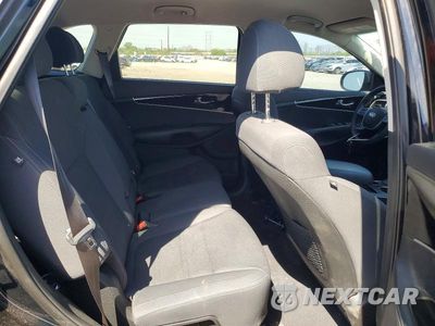 Zdjęcie 10 z 11 samochodu: 2019 KIA SORENTO L VIN:5XYPG4A38KG519868 - miniatura