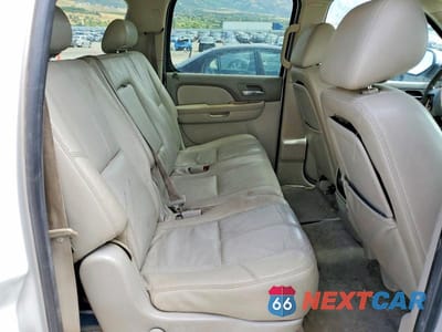 Zdjęcie 10 z 12 samochodu: 2010 GMC YUKON XL K1500 SLT VIN:1GKUKKE3XAR257906 - miniatura