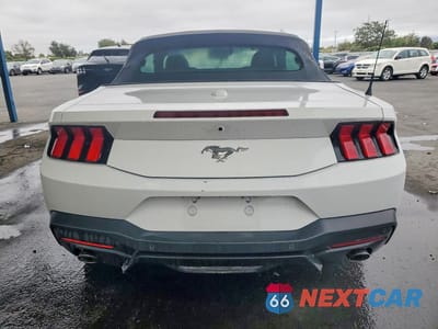 Zdjęcie 6 z 13 samochodu: 2026 FORD MUSTANG VIN:1FAGP8UH5T5115084 - miniatura