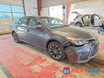 Czwarte zdjęcie samochodu z boku: 2018 TOYOTA AVALON XLE VIN:4T1BK1EB5JU278806 - miniatura