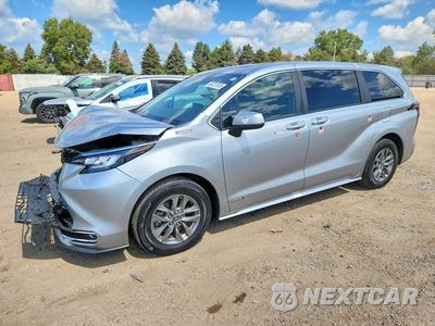 2021 TOYOTA SIENNA XLE 5TDYRKEC4MS002120 - główne zdjęcie licytacji z USA - miniatura