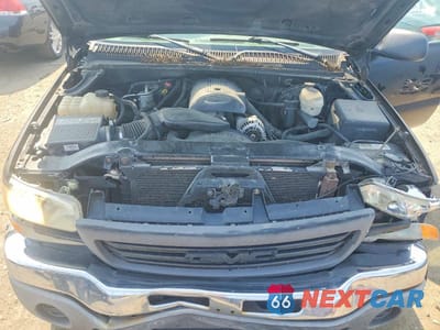 Zdjęcie 11 z 12 samochodu: 2004 GMC NEW SIERRA C1500 VIN:1GTEC14V24Z262371 - miniatura