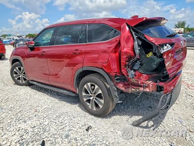 Drugie zdjęcie samochodu z przodu: 2022 TOYOTA HIGHLANDER XLE VIN:5TDGZRAH2NS550561 - miniatura