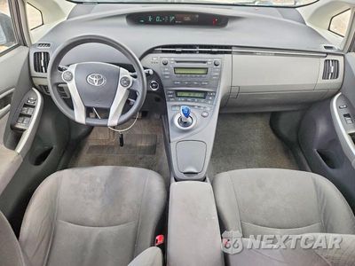 Zdjęcie 8 z 12 samochodu: 2010 TOYOTA PRIUS II VIN:JTDKN3DU0A0004009 - miniatura