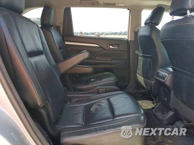 Zdjęcie 11 z 13 samochodu: 2018 TOYOTA HIGHLANDER XLE VIN:5TDKZRFH5JS537218 - miniatura