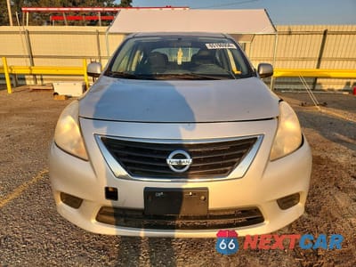 Piąte zdjęcie samochodu w środku: 2014 NISSAN VERSA 1.6 SV VIN:3N1CN7AP6EK465310 - miniatura